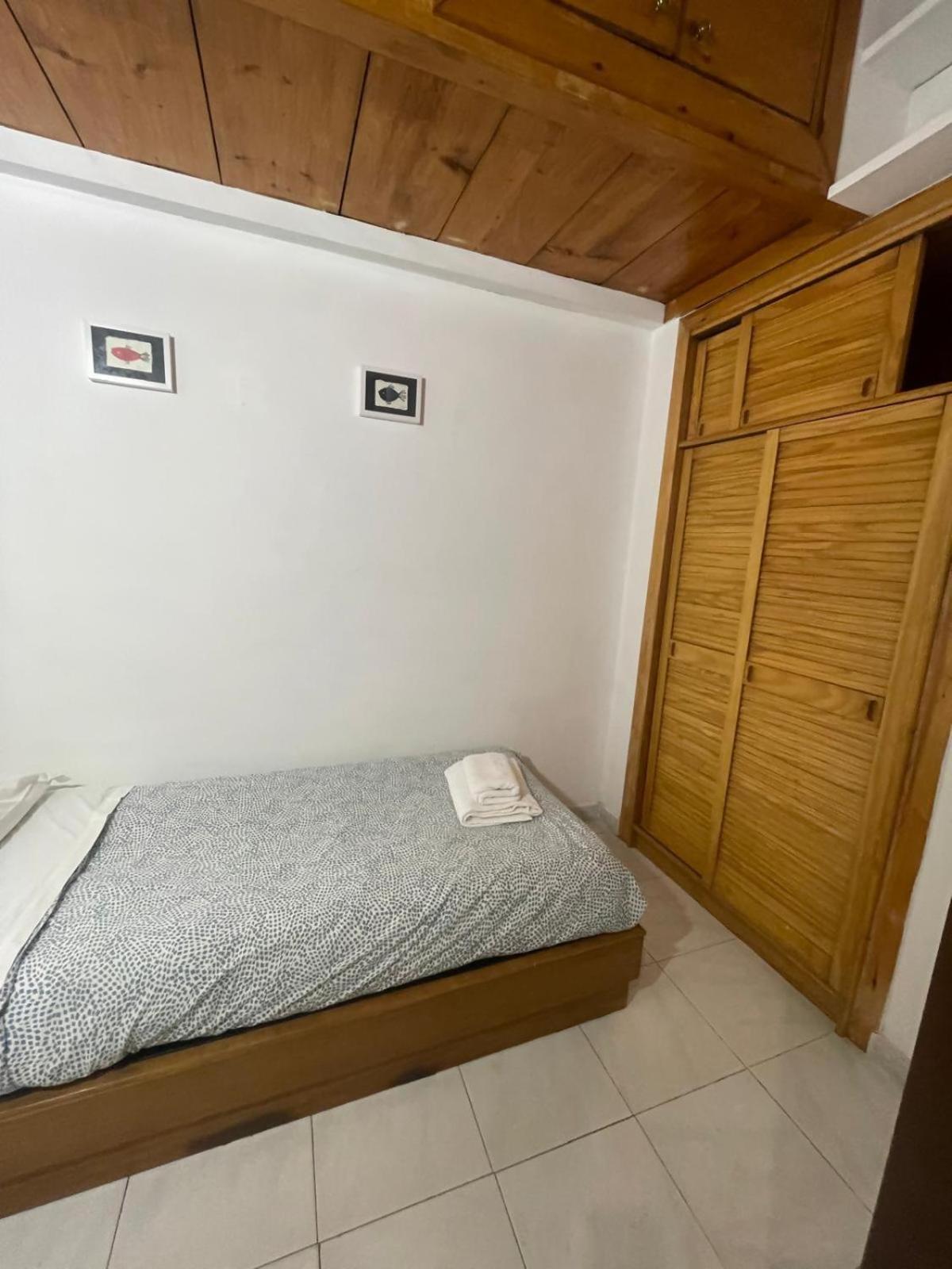 Caracalla Two Bedroom Rom